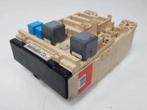 CAJA RELES / FUSIBLES LEXUS RX Autodesguaces Alicante