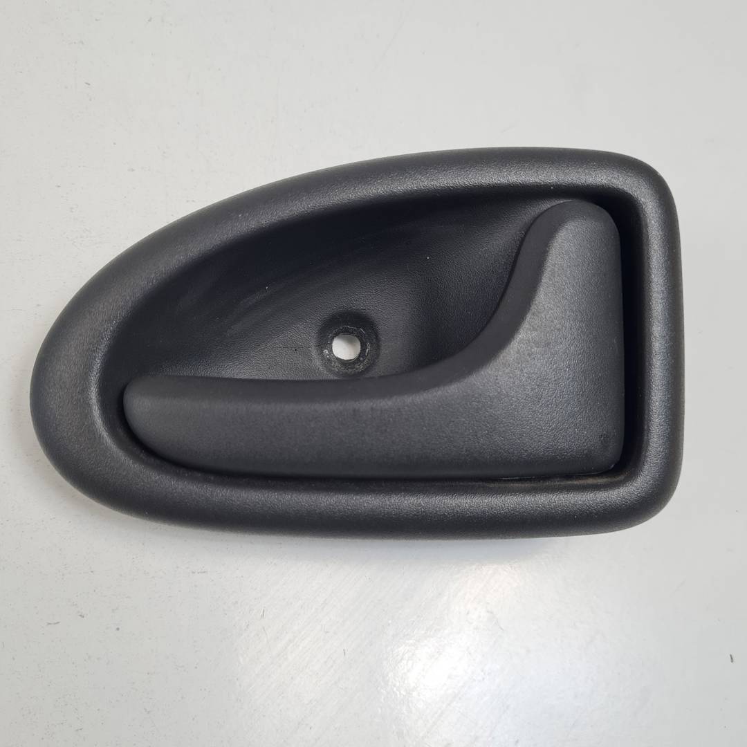 Poignée intérieure arrière droite - 7700415975 - RENAULT - SCENIC (JA..)