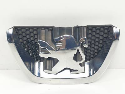 REJILLA DELANTERA 9649670490 PEUGEOT 206+ Autodesguaces Alicante