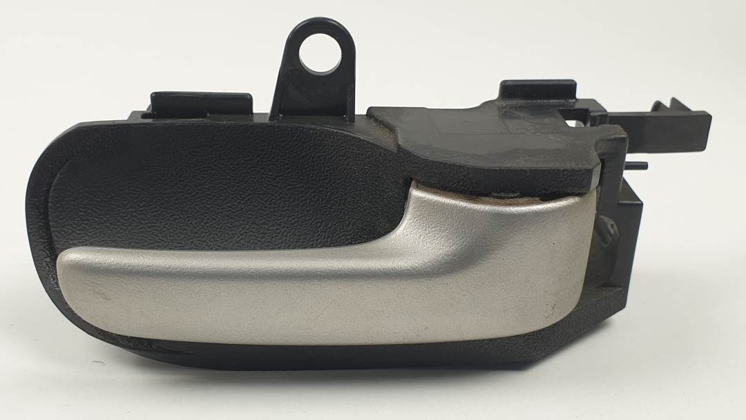 MANETA INTERIOR DELANTERA DERECHA - TOYOTA - YARIS (NCP1/NLP1/SCP1)