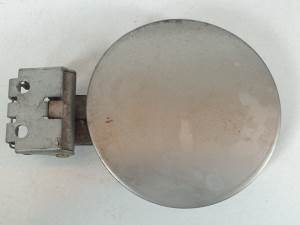 TAPA EXTERIOR COMBUSTIBLE 120043000 FORD FIESTA BERLINA (DX) Autodesguaces Alicante