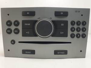 SISTEMA AUDIO / RADIO CD 13251046 OPEL ZAFIRA B Autodesguaces Alicante