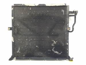 CONDENSADOR / RADIADOR AIRE ACONDICIONADO 8371889 BMW SERIE 3 BERLINA (E36) Autodesguaces Alicante