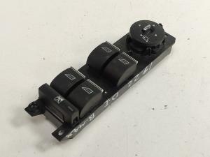 MANDO ELEVALUNAS DELANTERO IZQUIERDO AM5T14A132GA FORD B-MAX Autodesguaces Alicante