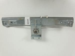 ELEVALUNAS TRASERO DERECHO 503741 OPEL CORSA D Autodesguaces Alicante
