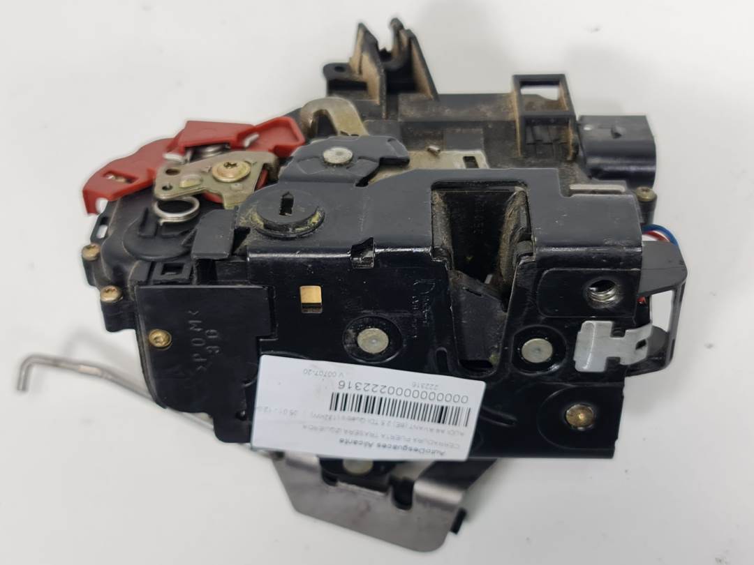 CERRADURA PUERTA TRASERA IZQUIERDA - 8E0839015 - AUDI - A4 AVANT (8E)