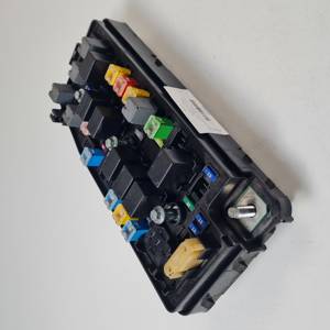 CAJA RELES / FUSIBLES 95202895 OPEL ANTARA Autodesguaces Alicante