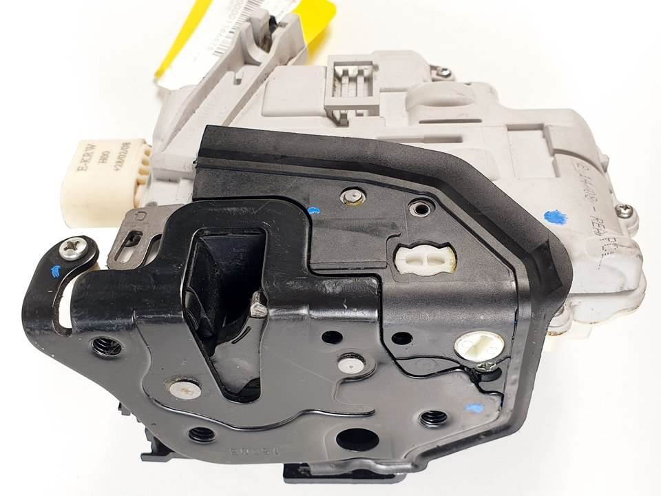 CERRADURA PUERTA TRASERA DERECHA - 3C4839016 - AUDI - Q7 (4L)