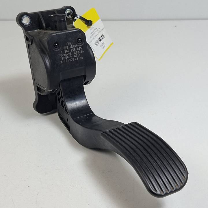 POTENCIOMETRO PEDAL A9063000304 MERCEDES VIANO (W639) Autodesguaces Alicante