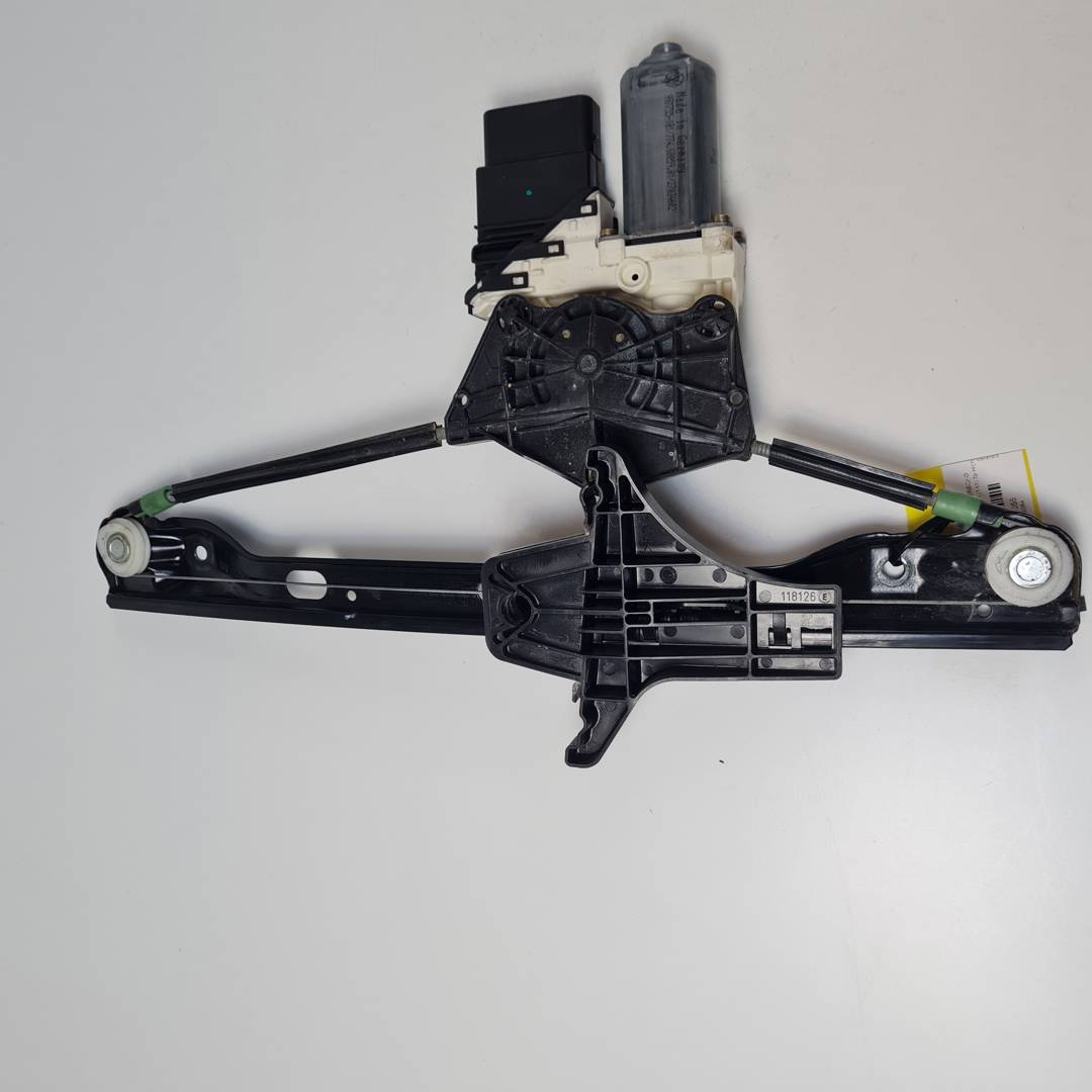 ELEVALUNAS TRASERO DERECHO - 1K0959704C - VOLKSWAGEN - GOLF V BERLINA (1K1)