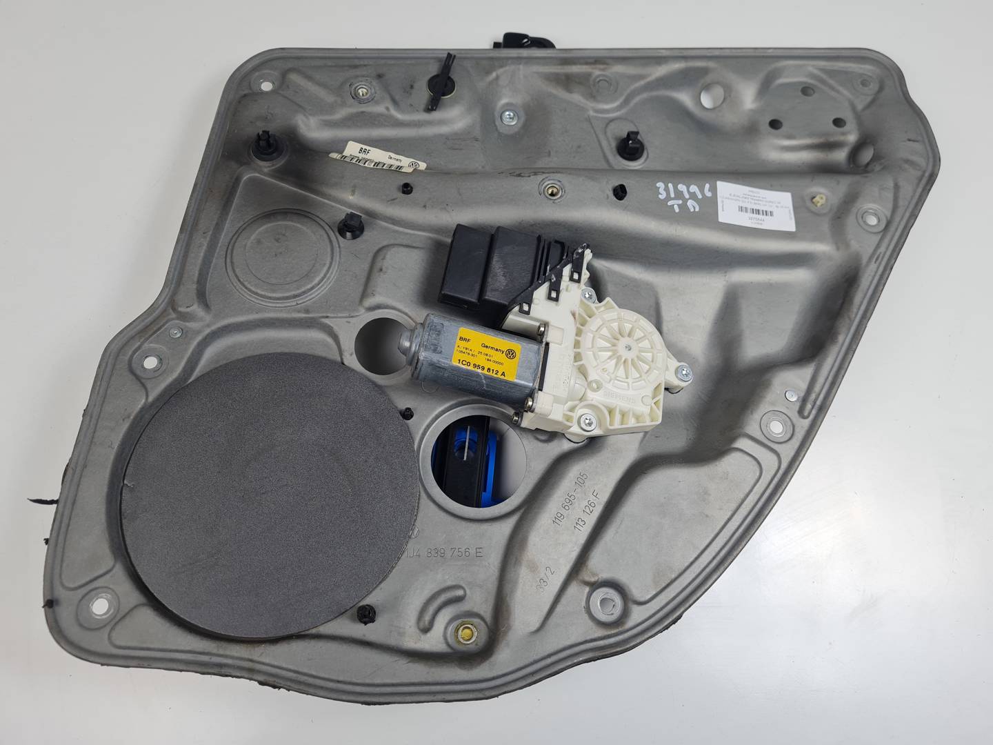 ELEVALUNAS TRASERO DERECHO - 1C0959812A - VOLKSWAGEN - GOLF IV BERLINA (1J1)
