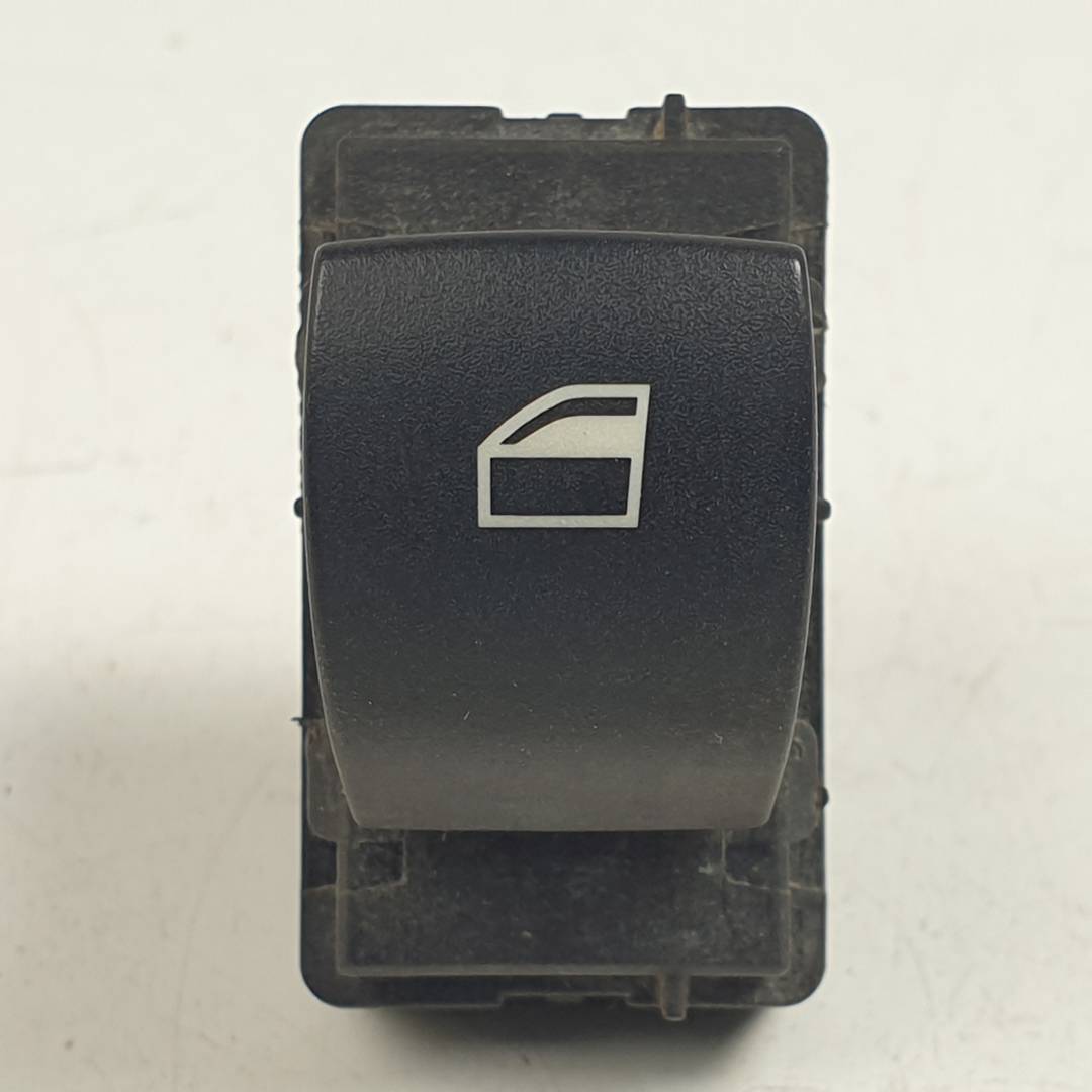 MANDO ELEVALUNAS DELANTERO DERECHO - 6935534 - BMW - SERIE 1 BERLINA (E81/E87)
