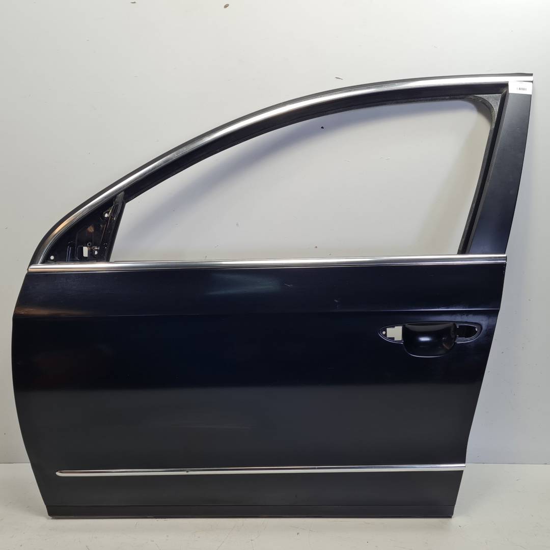 Front left door - VOLKSWAGEN - PASSAT BERLINA (3C2)