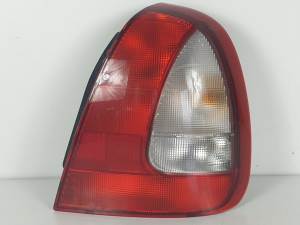 PILOTO TRASERO DERECHO 0311000732 DAEWOO NUBIRA BERLINA Autodesguaces Alicante