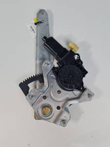 ELEVALUNAS TRASERO DERECHO 8340107010 KIA PICANTO Autodesguaces Alicante