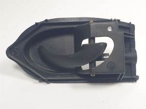 MANETA INTERIOR DELANTERA DERECHA 97KGB22600 FORD STREETKA (CCS) Autodesguaces Alicante