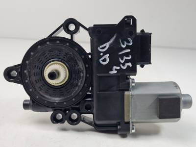 MOTOR ELEVALUNAS DELANTERO DERECHO 824603Z010 HYUNDAI I40 Autodesguaces Alicante
