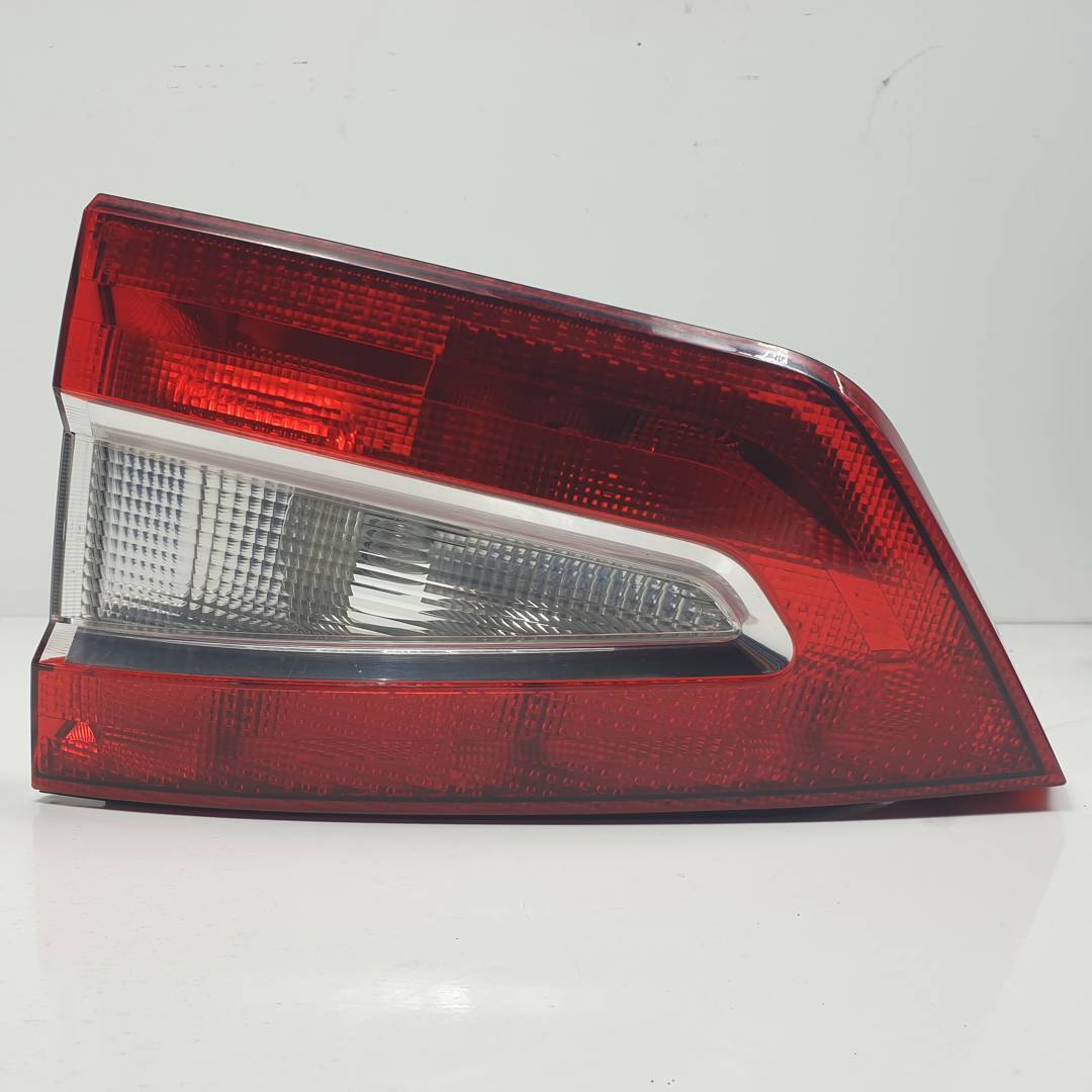PILOTO TRASERO DERECHO INTERIOR - 6M2113A602EB - FORD - GALAXY (CA1)