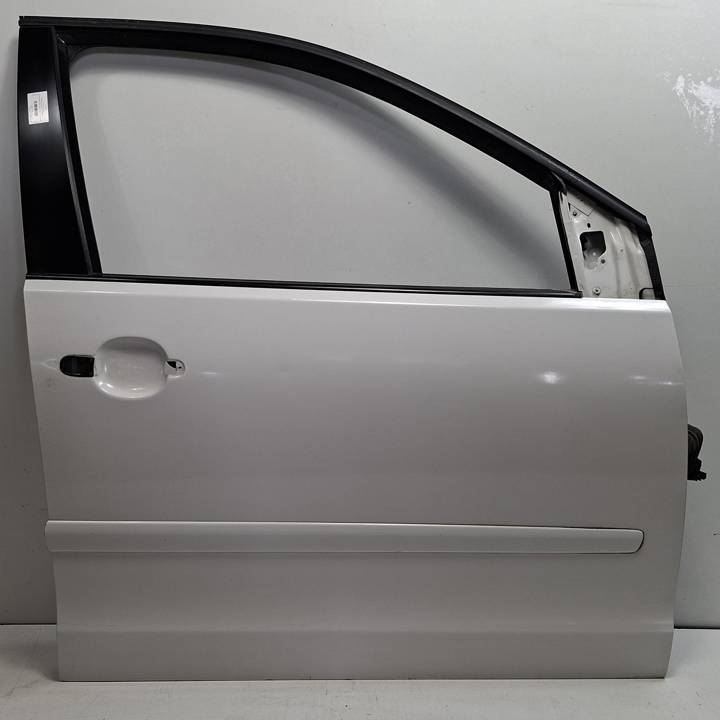 PUERTA DELANTERA DERECHA VOLKSWAGEN POLO (9N3) Autodesguaces Alicante