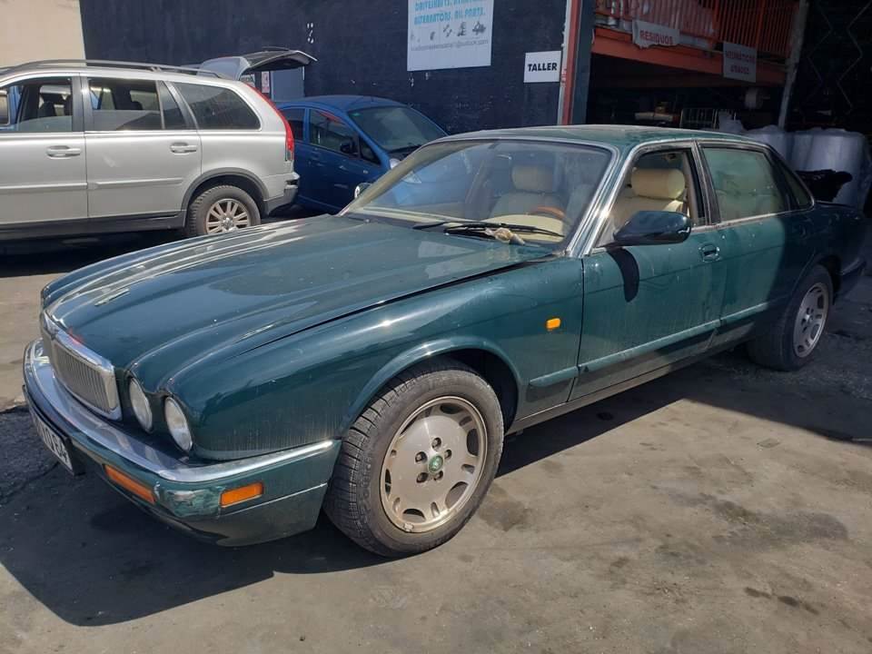 JAGUAR XJ (1997 - 2002)