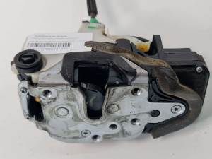 CERRADURA PUERTA TRASERA DERECHA 13579566 CHEVROLET CRUZE STATION WAGON Autodesguaces Alicante