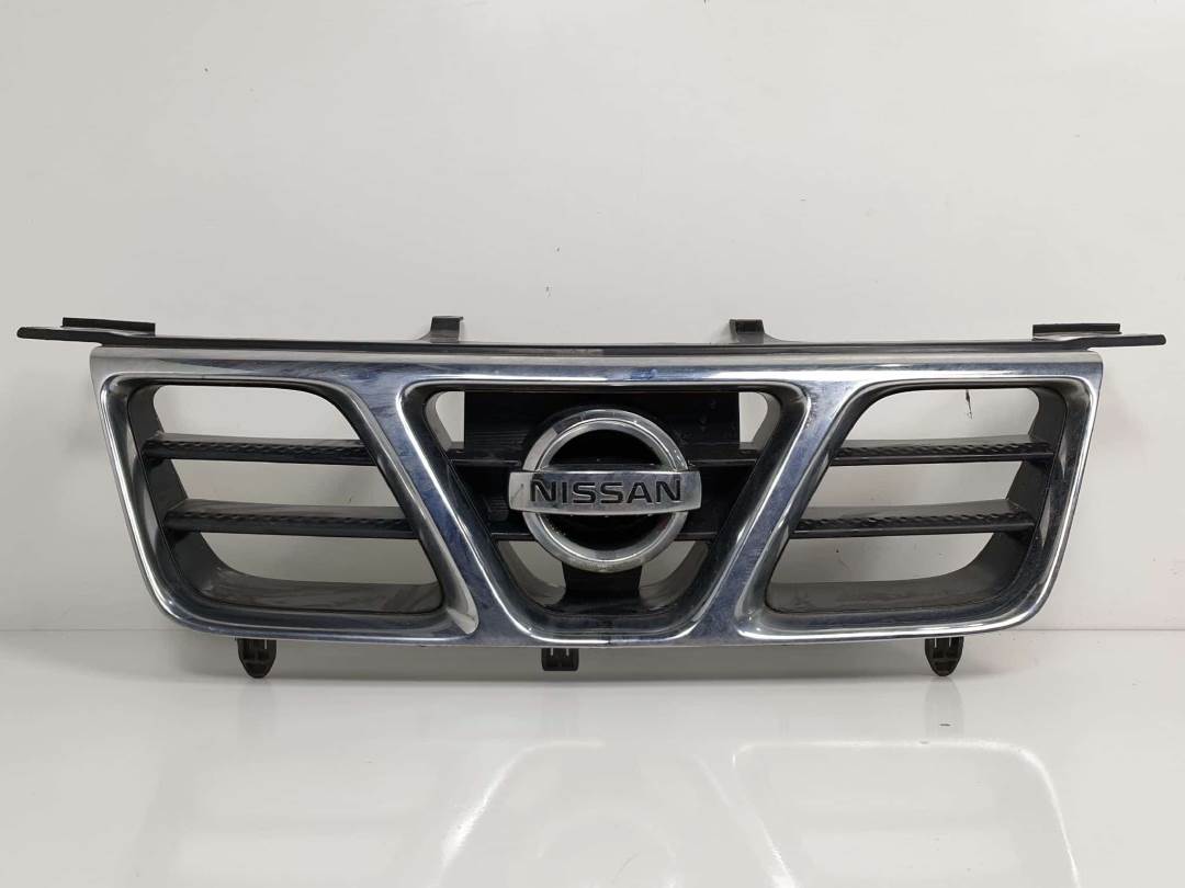 REJILLA DELANTERA - NISSAN - X-TRAIL (T30)