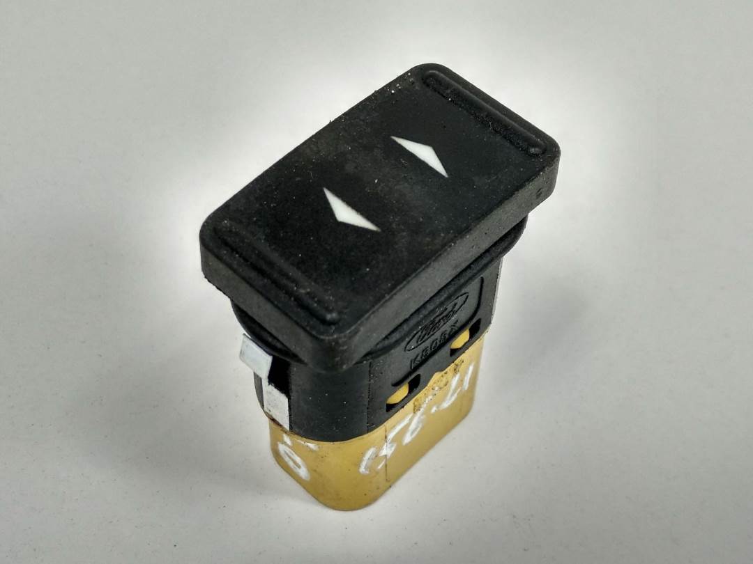 MANDO ELEVALUNAS DELANTERO DERECHO - 6M2T14529DA - FORD - FOCUS TURNIER (CB4)