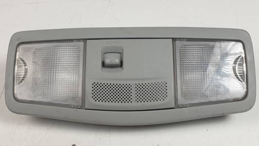 LUZ INTERIOR 8401A009ZZ CITROEN C4 AIRCROSS Autodesguaces Alicante