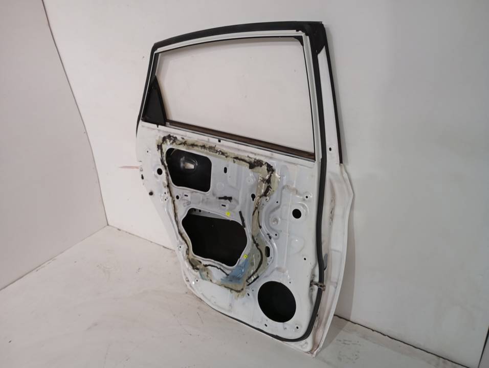 PUERTA TRASERA IZQUIERDA