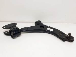 BRAZO SUSPENSION INFERIOR DELANTERO DERECHO AV613A262DA FORD C-MAX (CB7) Autodesguaces Alicante