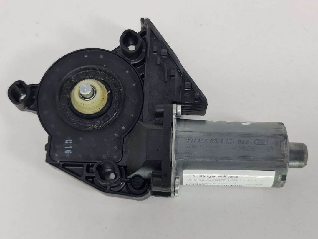 MOTOR ELEVALUNAS DELANTERO DERECHO - 0130821764 - AUDI - A4 CABRIO (8H)