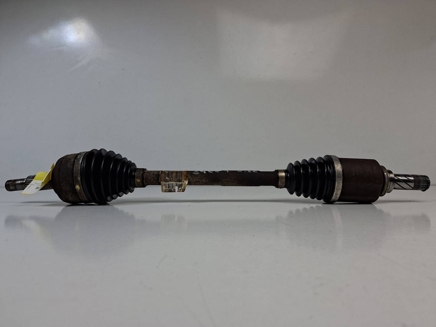Antriebswelle vorne links - 8200847584A - RENAULT - MEGANE III BERLINA 5P