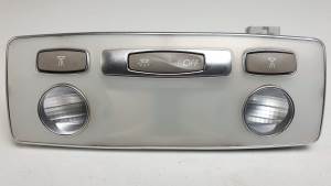 LUZ INTERIOR 264300003R RENAULT LAGUNA III Autodesguaces Alicante